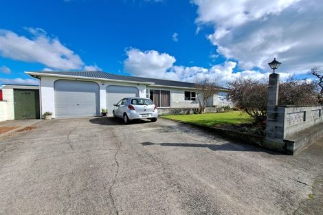 Photo of property in 97 Broadway, Waitara, 4320