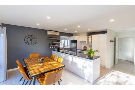 Photo of property in 87 Cannon Hill Crescent, Mount Pleasant, Christchurch, 8081