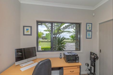 Photo of property in 36 Saint Laurent Way, Ohau, Levin, 5570