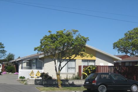 Photo of property in 2/64 Highsted Road, Bishopdale, Christchurch, 8053