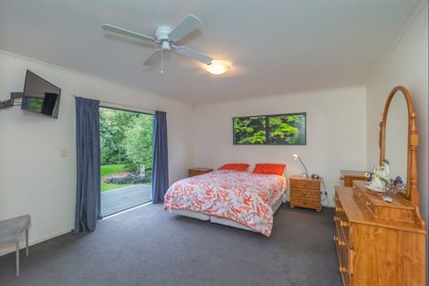 Photo of property in 14 Pohutukawa Drive, Levin, 5571
