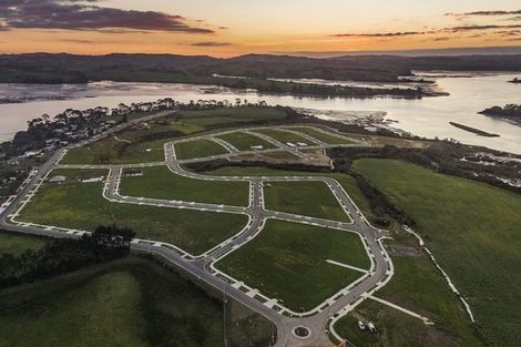 Photo of property in 4 Waimiri Road, Glenbrook, 2681