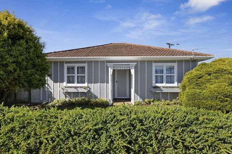 Photo of property in 10 Tukapa Street, Westown, New Plymouth, 4310