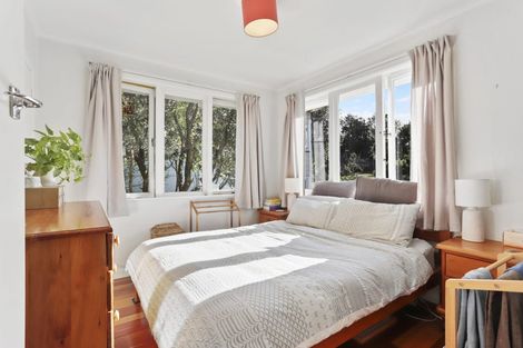 Photo of property in 36 Sutherland Road, Point Chevalier, Auckland, 1025