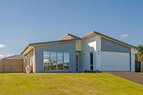 Photo of property in 10 Aquila Drive, Whitianga, 3510