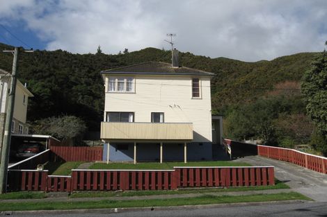 Photo of property in 31 Judd Crescent, Naenae, Lower Hutt, 5011