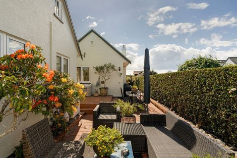 Photo of property in 16 Hinewa Road, Otumoetai, Tauranga, 3110