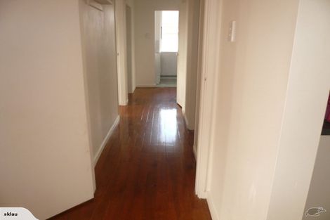 Photo of property in 10 Caen Road, Panmure, Auckland, 1072