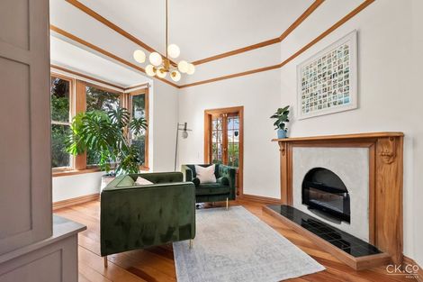 Photo of property in 2 Barton Road, Heretaunga, Upper Hutt, 5018