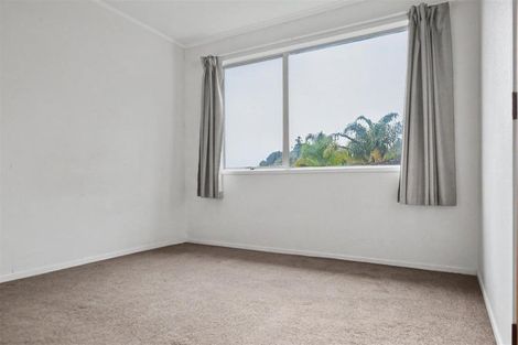 Photo of property in 14 Kilcar Place, Massey, Auckland, 0614