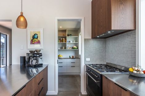 Photo of property in 16 Durmast Place, Kinloch, Taupo, 3377