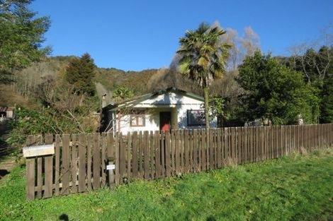 Photo of property in 58 Trennery Street, Blacks Point, Reefton, 7830