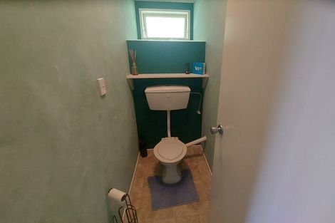 Photo of property in 32 Holborn Drive, Stokes Valley, Lower Hutt, 5019