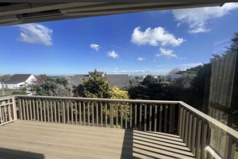 Photo of property in 18 Deodar Place, Totara Heights, Auckland, 2105