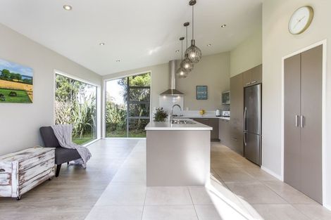 Photo of property in 74 Omana Avenue, Shelly Beach, Helensville, 0874