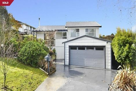Photo of property in 17 Peterhouse Place, West Harbour, Auckland, 0618