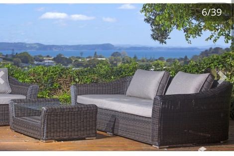 Photo of property in 3/39 Wade River Road, Stanmore Bay, Whangaparaoa, 0932