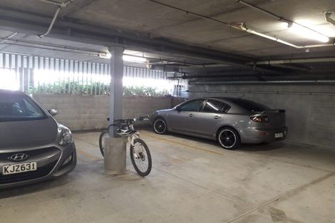 Photo of property in Luxford Villas, 314/72 Herald Street, Berhampore, Wellington, 6023