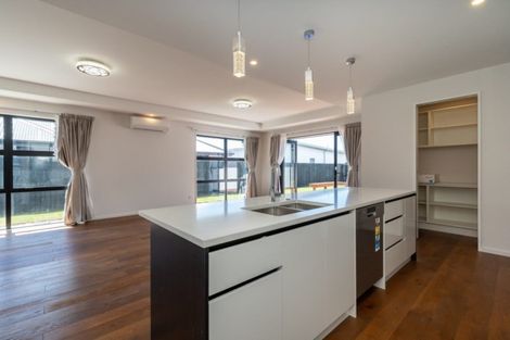 Photo of property in 16 Roys Street, Marshland, Christchurch, 8083