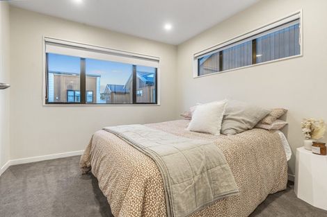 Photo of property in 21a Lumbarda Drive, Kumeu, 0810