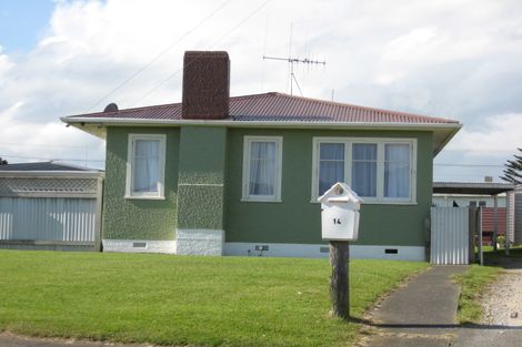 Photo of property in 14 Omori Place, Castlecliff, Whanganui, 4501