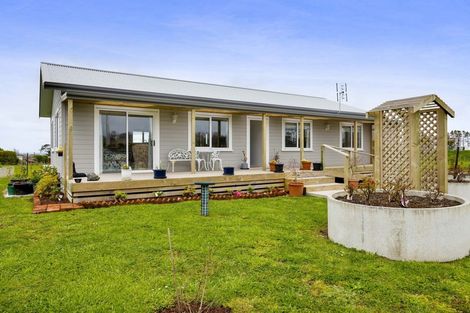 Photo of property in 297 Radnor Road, Midhirst, Stratford, 4394