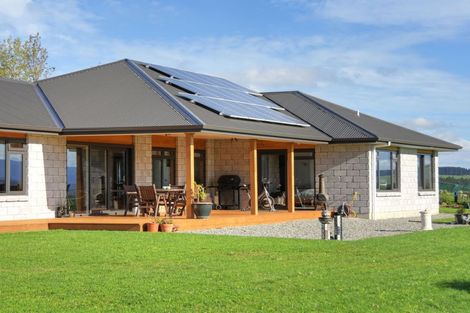 Photo of property in 75 Ahiaruhe Road, Ahiaruhe, Carterton, 5792