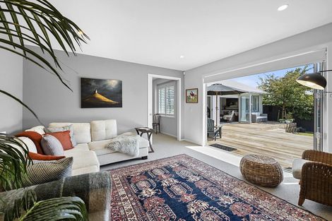 Photo of property in 62 Pendarves Street, New Plymouth, 4310