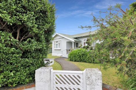 Photo of property in 8 Junction Street, Fairfield, Lower Hutt, 5011