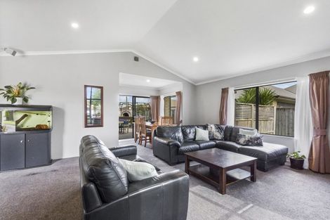 Photo of property in 9 Farringdon Avenue, Rototuna North, Hamilton, 3210