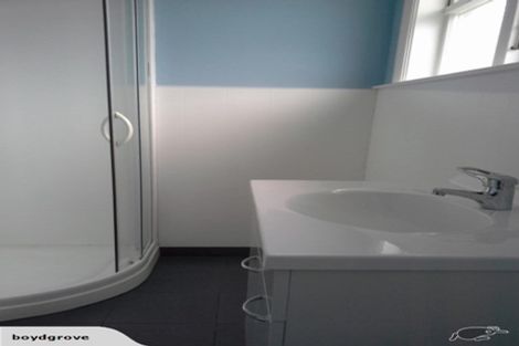 Photo of property in 5 Waldie Grove, Avalon, Lower Hutt, 5011