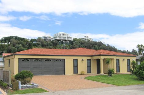 Photo of property in 70 Bowentown Boulevard, Bowentown, Waihi Beach, 3177