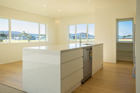 Photo of property in 181 Kupe Drive, Whitianga, 3510