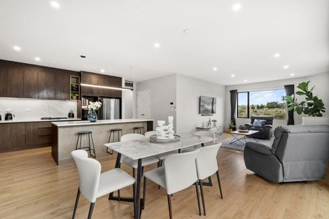 Photo of property in 11 Kahu Close, Orewa, 0931