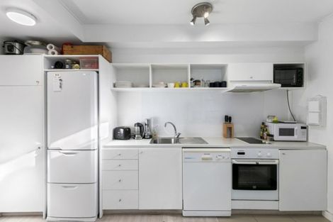 Photo of property in Hannahs Corner, 23/8 Leeds Street, Te Aro, Wellington, 6011