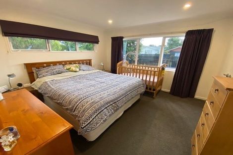 Photo of property in 96 Queens Road, Waikanae Beach, Waikanae, 5036