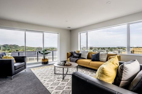 Photo of property in 103 Kakariki Grove, Waikanae, 5036