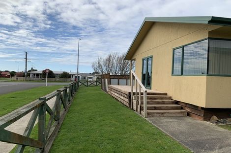 Photo of property in 1 Adkin Avenue, Levin, 5510