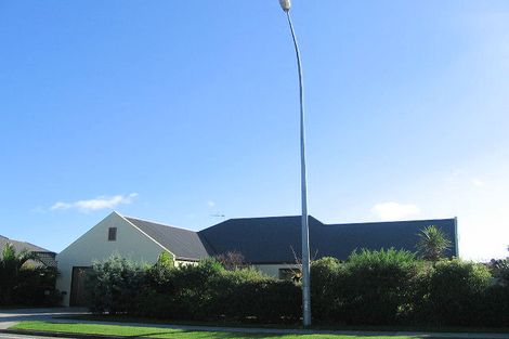 Photo of property in 114 Realm Drive, Paraparaumu, 5032