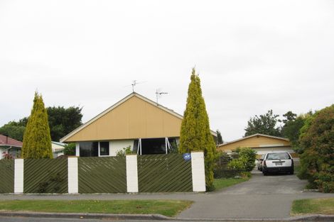 Photo of property in 16 Besant Place, Avondale, Christchurch, 8061