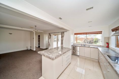 Photo of property in 336 South Road, Hawera, 4610