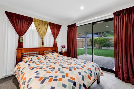 Photo of property in 51 Magnolia Drive, Westown, New Plymouth, 4310