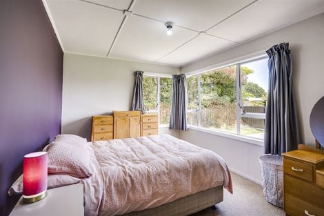 Photo of property in 2 Barton Avenue, Marewa, Napier, 4110