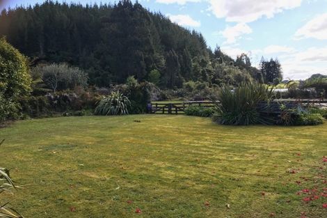 Photo of property in 31 Tombleson Road, Lake Rotoma, Rotorua, 3074