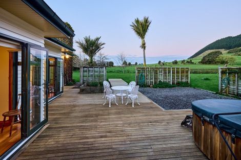 Photo of property in 3 Hadfield Road, Peka Peka, Waikanae, 5391