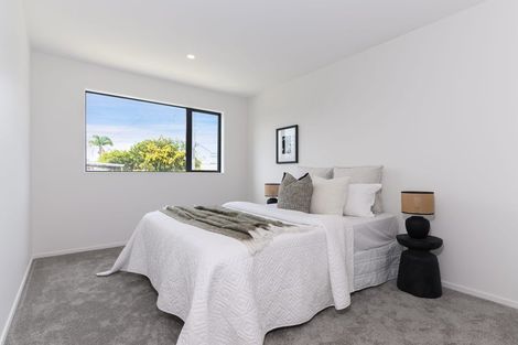 Photo of property in 19b Tawa Road, Te Atatu Peninsula, Auckland, 0610