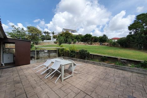 Photo of property in 47 Lagoon Way, West Harbour, Auckland, 0618