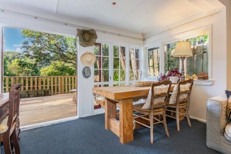 Photo of property in 44 Gordon Road, Plimmerton, Porirua, 5026