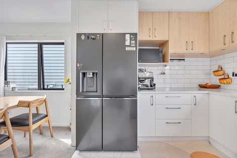 Photo of property in 13d Morton Avenue, Forrest Hill, Auckland, 0620