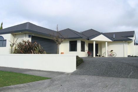 Photo of property in 88 Pacific Drive, Fitzherbert, Palmerston North, 4410